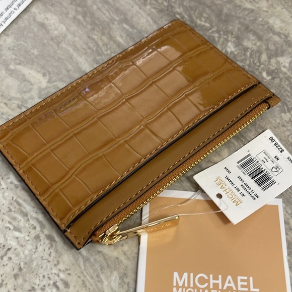 MICHAEL KORS JET SET TRAVEL MEDIUM TZ CARD CASE IN DEER CROCODILE
NWT - Picture 3 of 16